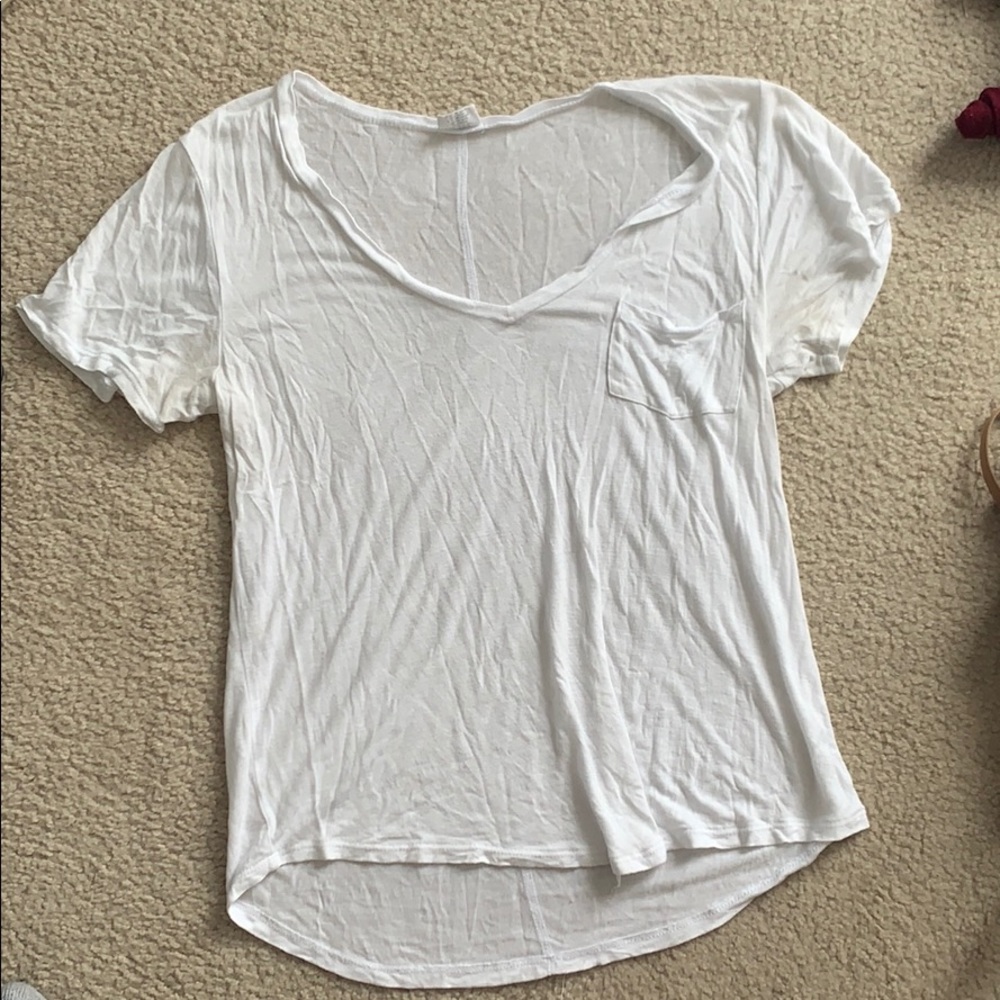 Loose V-Neck Tee